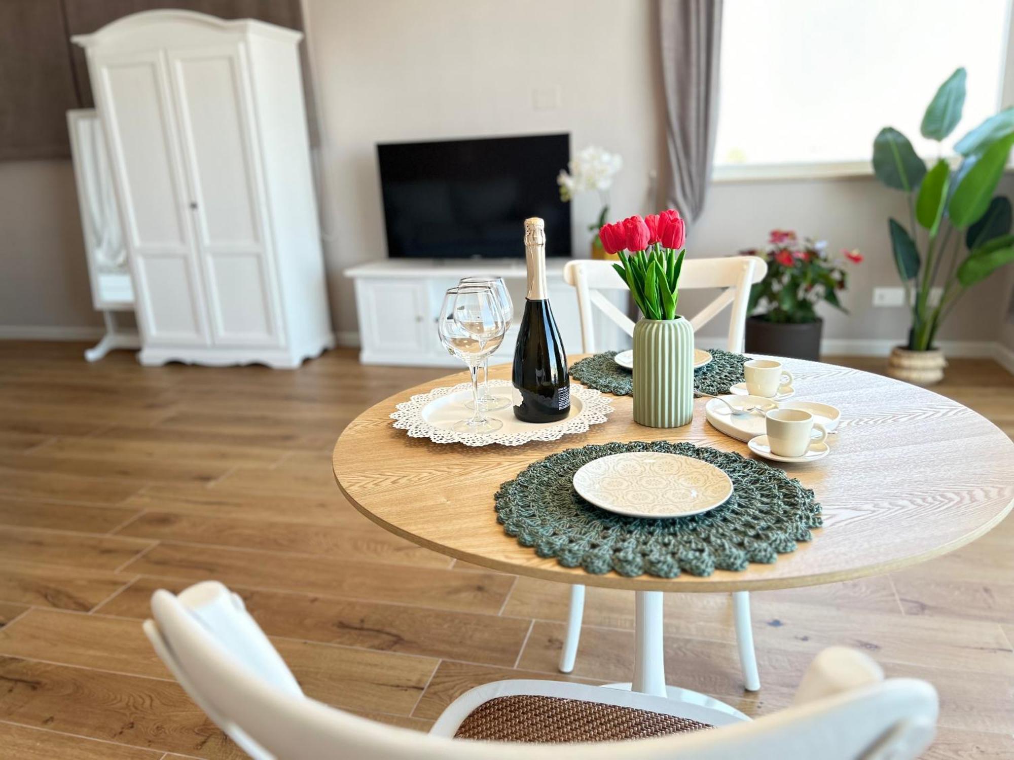 Eyes On The Sea Apartment Монополи Екстериор снимка